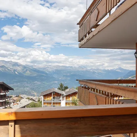 Victoria 1 B1 By Interhome